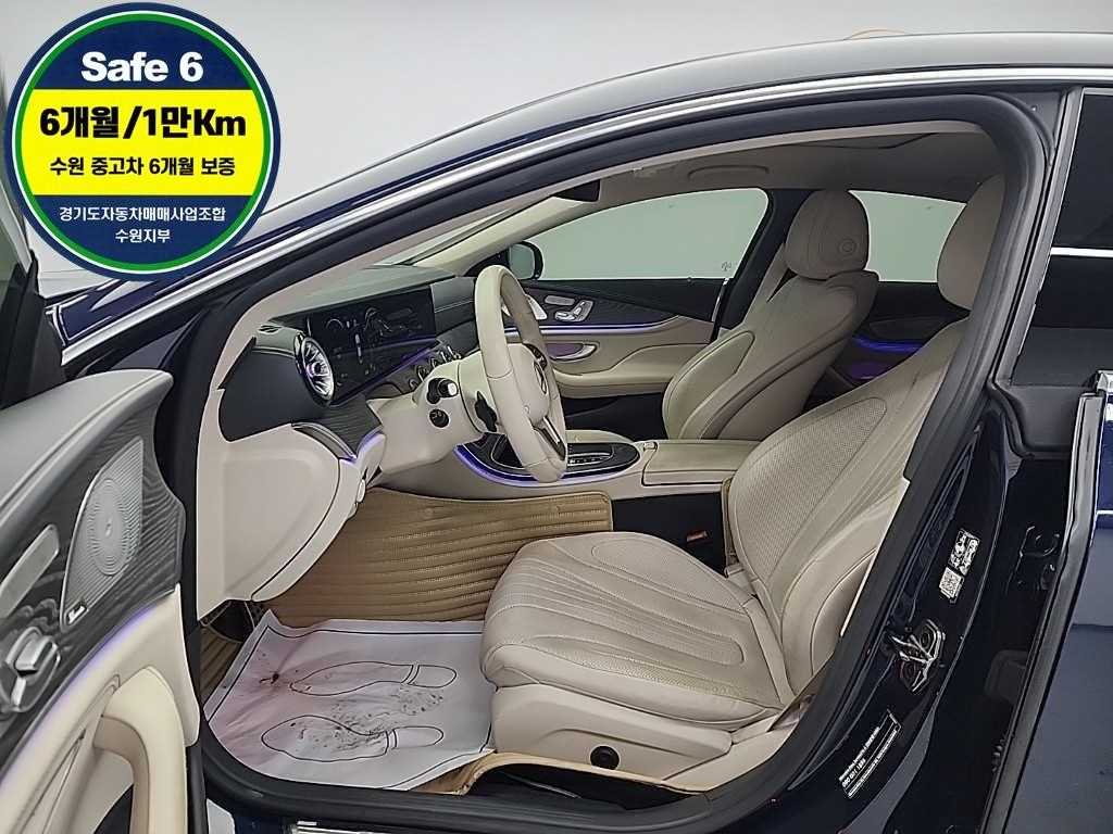 Mercedes Benz CLS Class - Vista 11