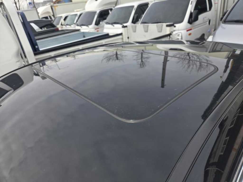 HYUNDAI Grandeur - Vista 12