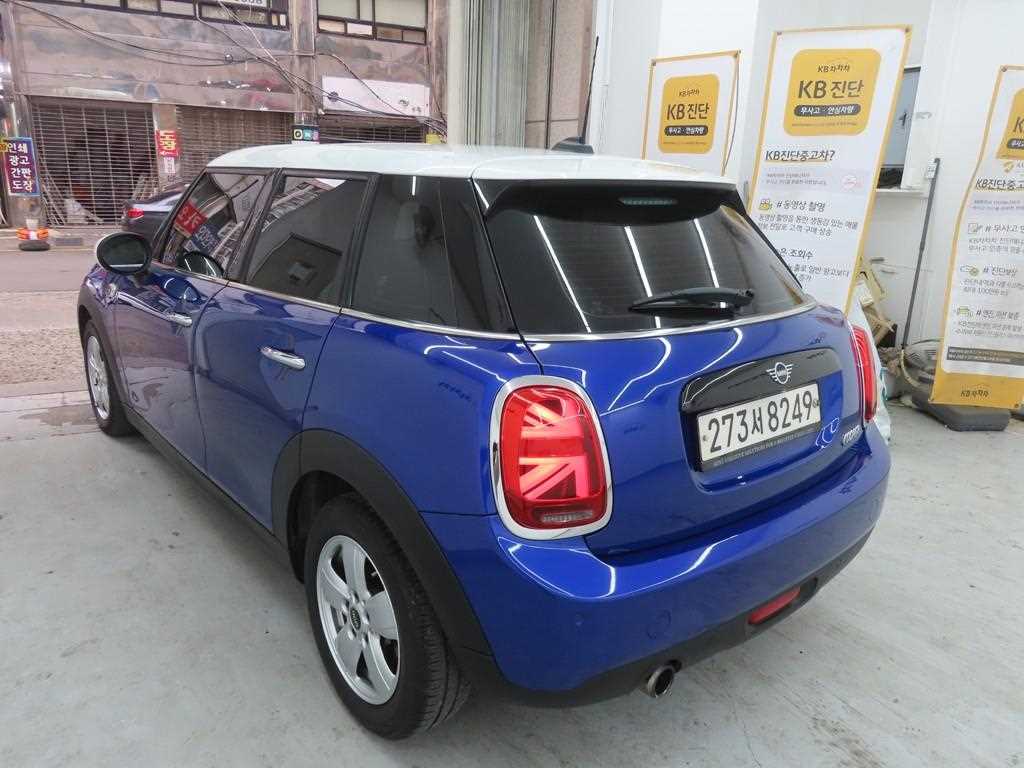 Mini Cooper - Vista 4