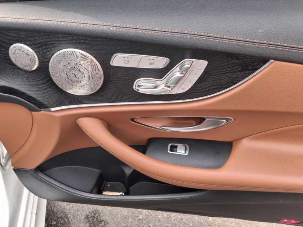 Mercedes Benz E class 2018 Blanco - Importación desde Corea - HF Imports Iquique - Foto 18