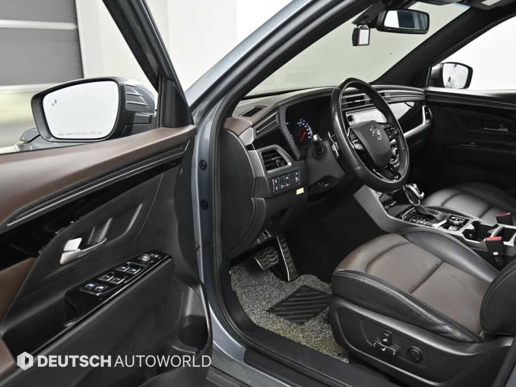 Ssangyong Korando - Vista 11