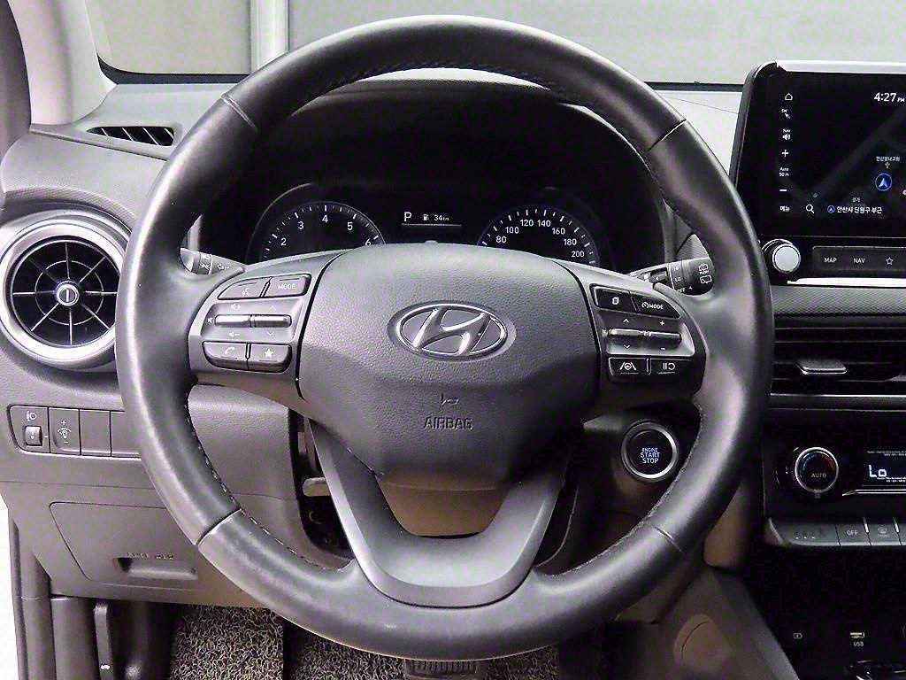 HYUNDAI Kona - Vista 9