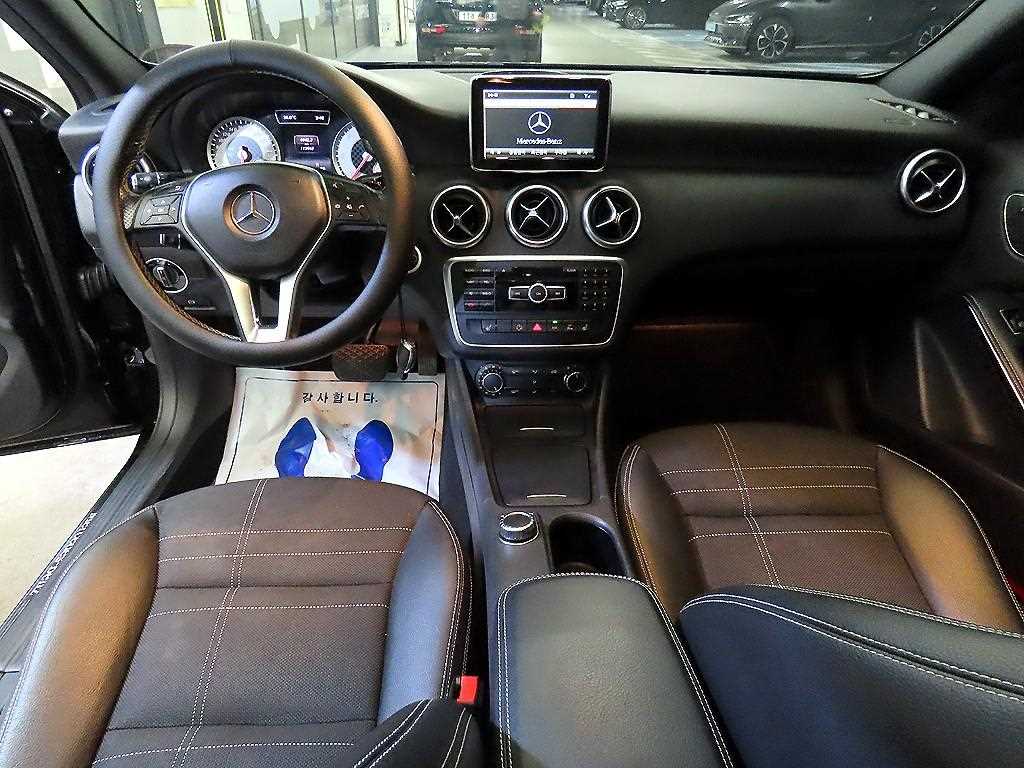 Mercedes Benz A Class - Vista 10