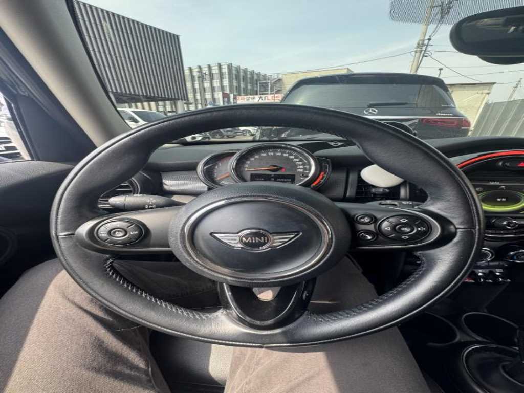 Mini Cooper - Vista 4