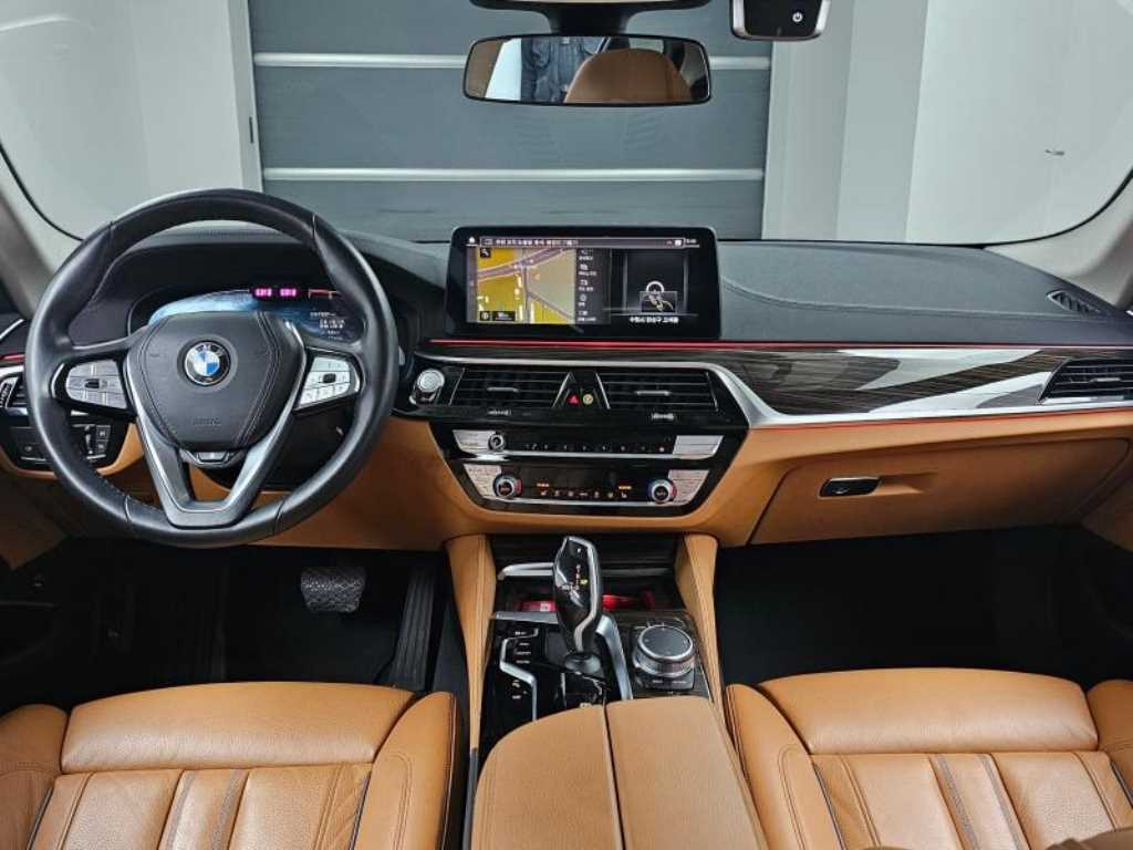 BMW 5 Series - Vista 7