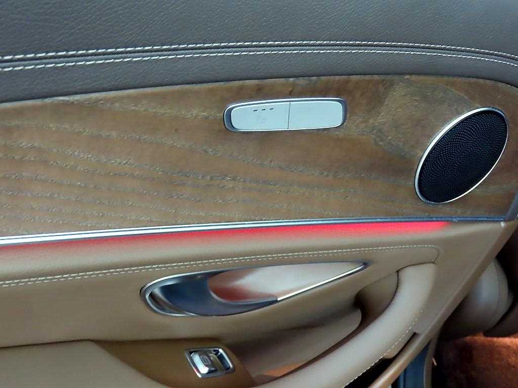 Mercedes Benz E class 2017 Negro - Importación desde Corea - HF Imports Iquique - Foto 16