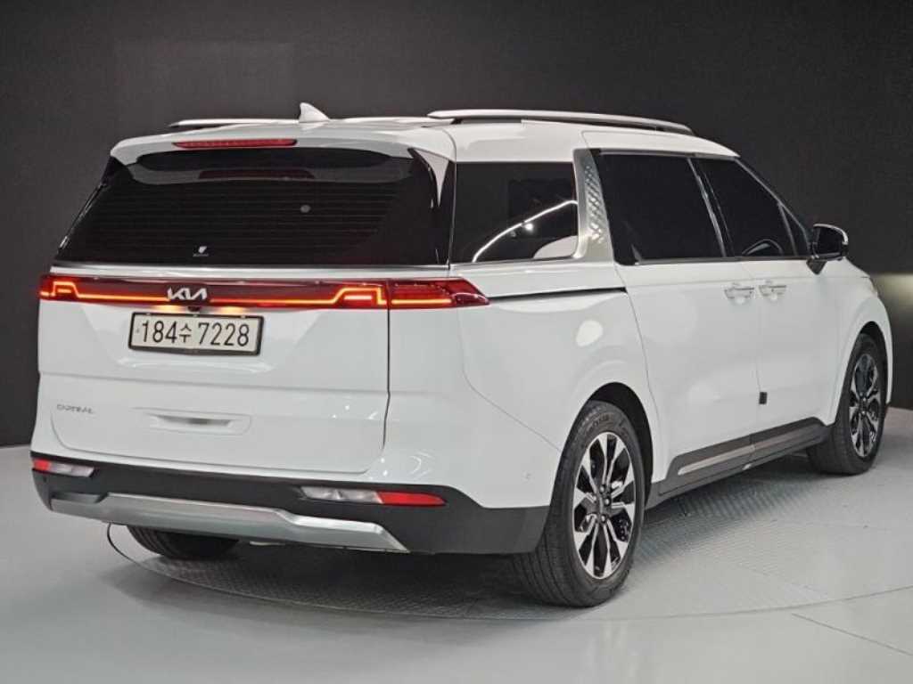KIA Carnival - Vista 4