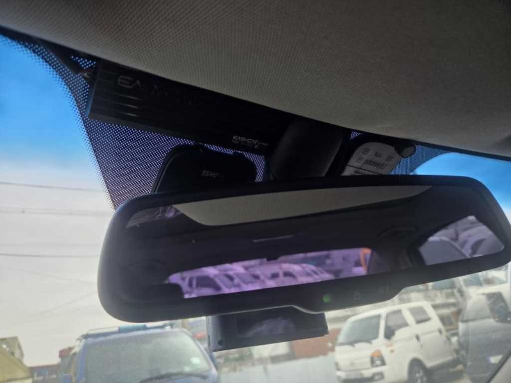 HYUNDAI Grandeur - Vista 9