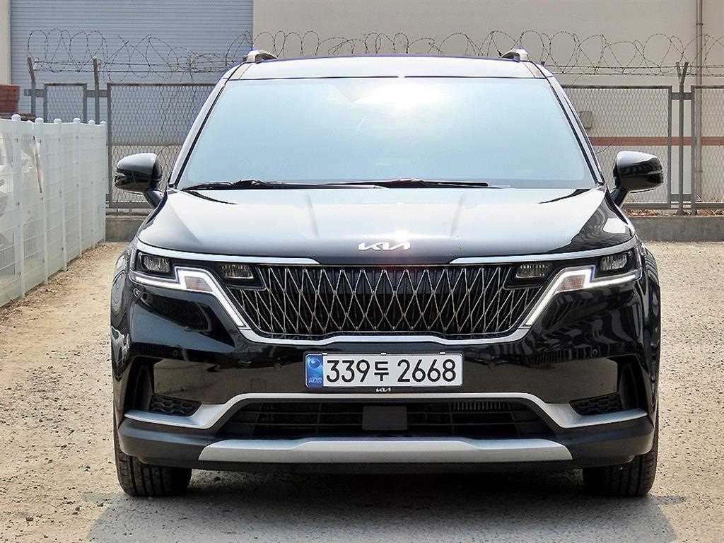 KIA Carnival - Vista 2