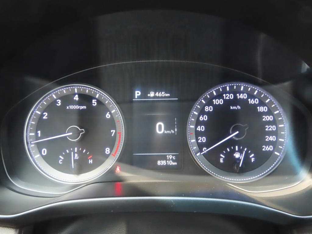 HYUNDAI Grandeur - Vista 10