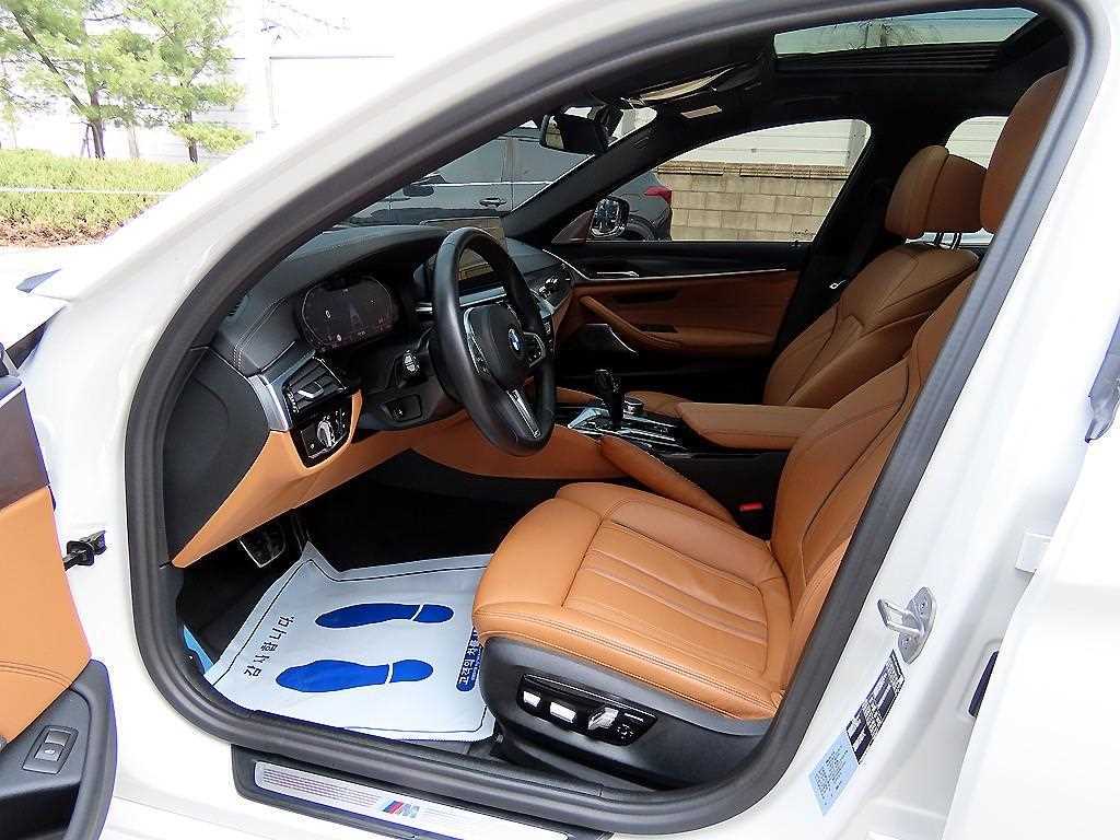 BMW 5 Series - Vista 5