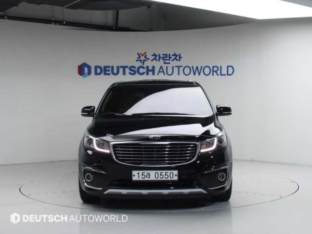 KIA Carnival - Vista 4