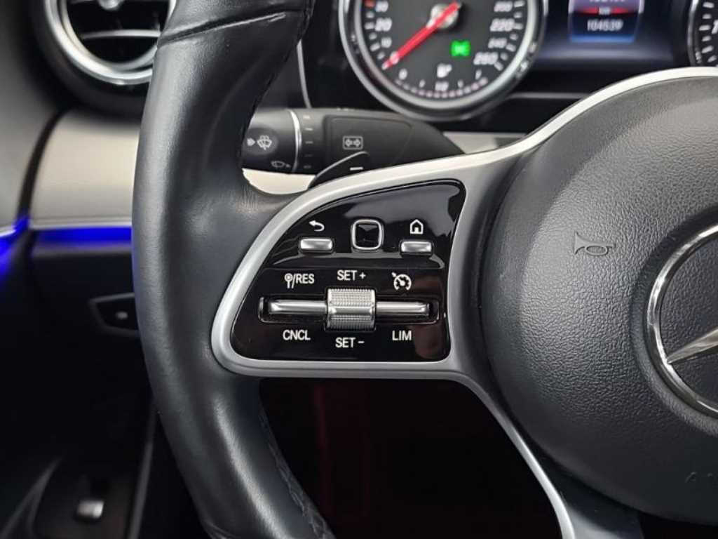 Mercedes Benz E class - Vista 8