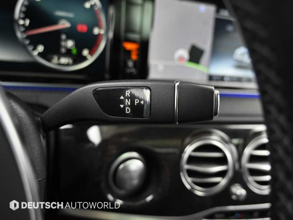 Mercedes Benz S Class - Vista 9