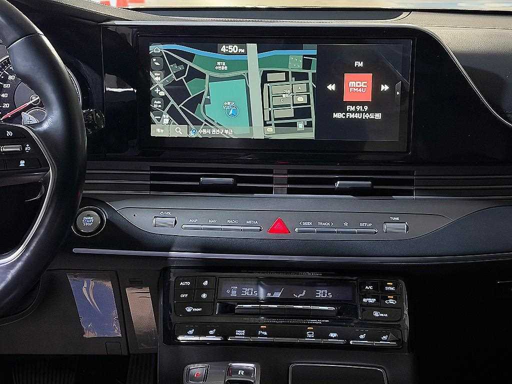 HYUNDAI Grandeur - Vista 11