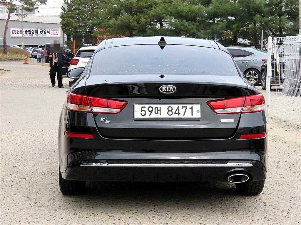 KIA K5 - Vista 4