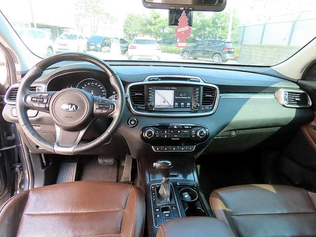 KIA Sorento - Vista 7