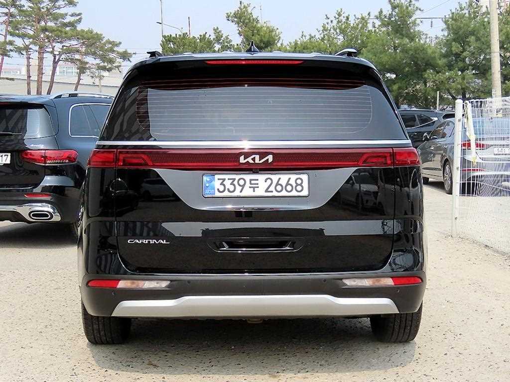 KIA Carnival - Vista 4