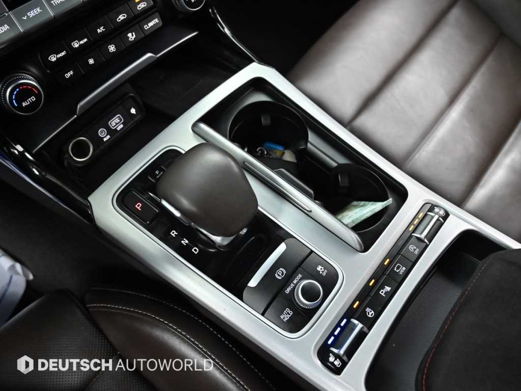 KIA Stinger - Vista 9