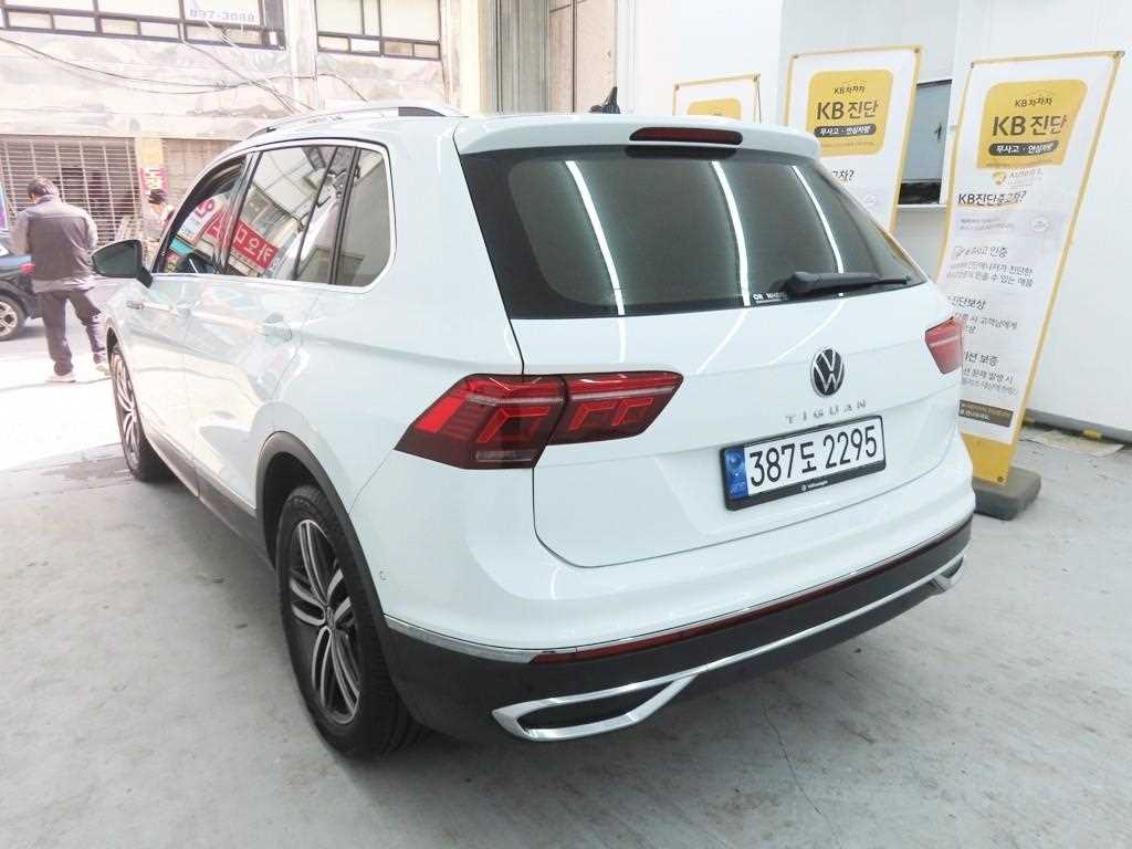 Volkswagen Tiguan - Vista 4