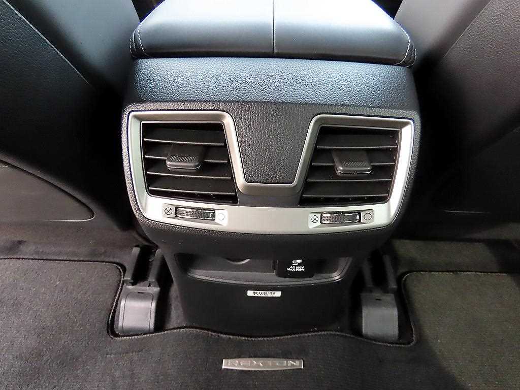 Ssangyong Rexton 2018 Azul - Importación desde Corea - HF Imports Iquique - Foto 16