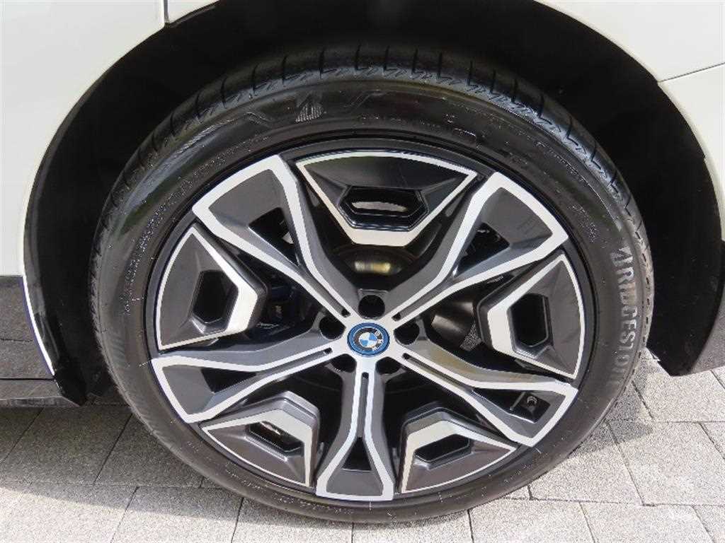 BMW iX 2024 Blanco - Importación desde Corea - HF Imports Iquique - Foto 19