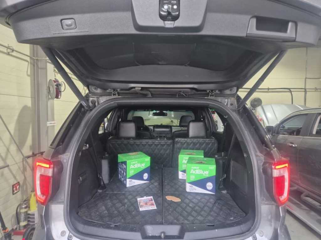 Ford Explorer - Vista 4