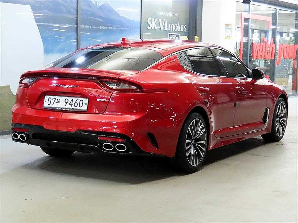 KIA Stinger - Vista 4