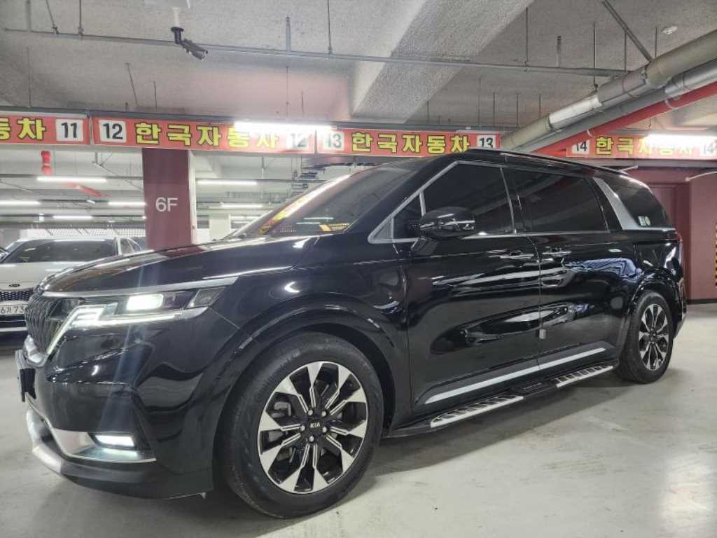 KIA Carnival - Vista 8