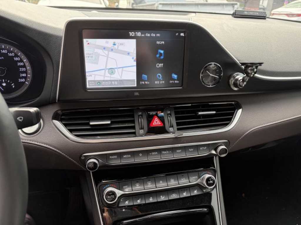 HYUNDAI Grandeur - Vista 6