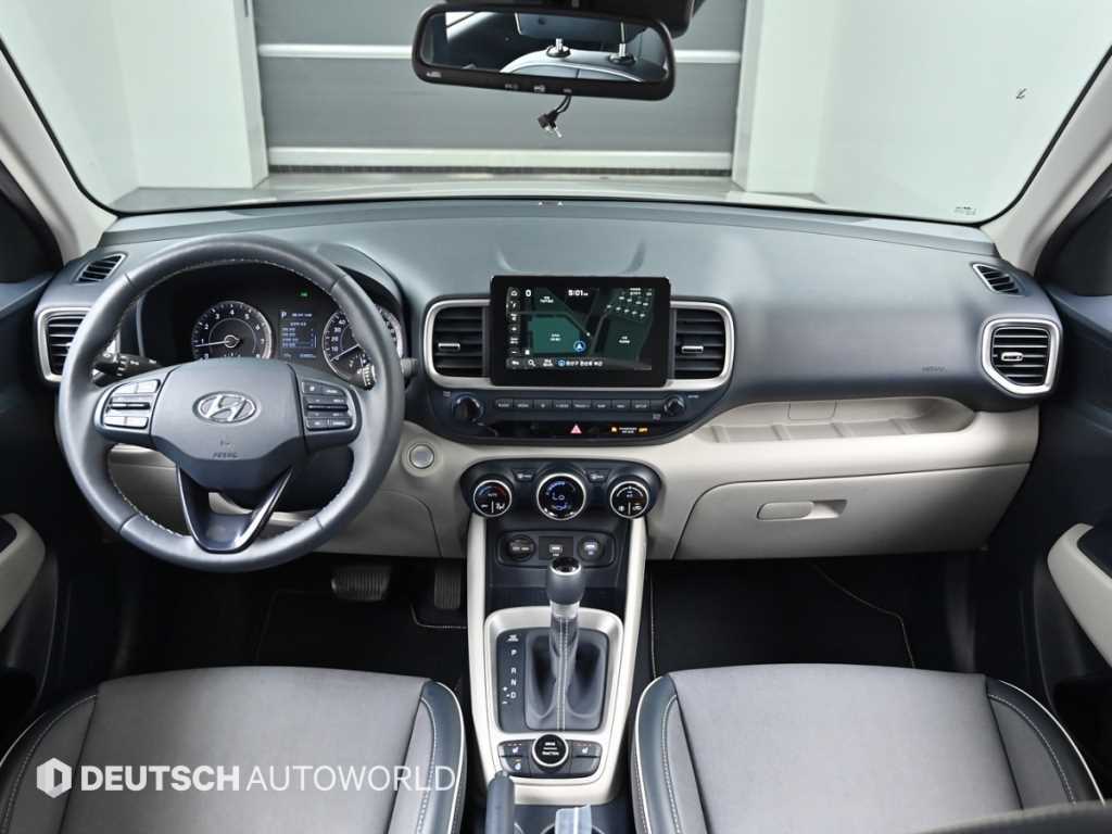 HYUNDAI Venue - Vista 7