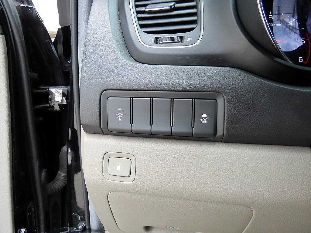 KIA Carnival 2016 Negro - Importación desde Corea - HF Imports Iquique - Foto 13