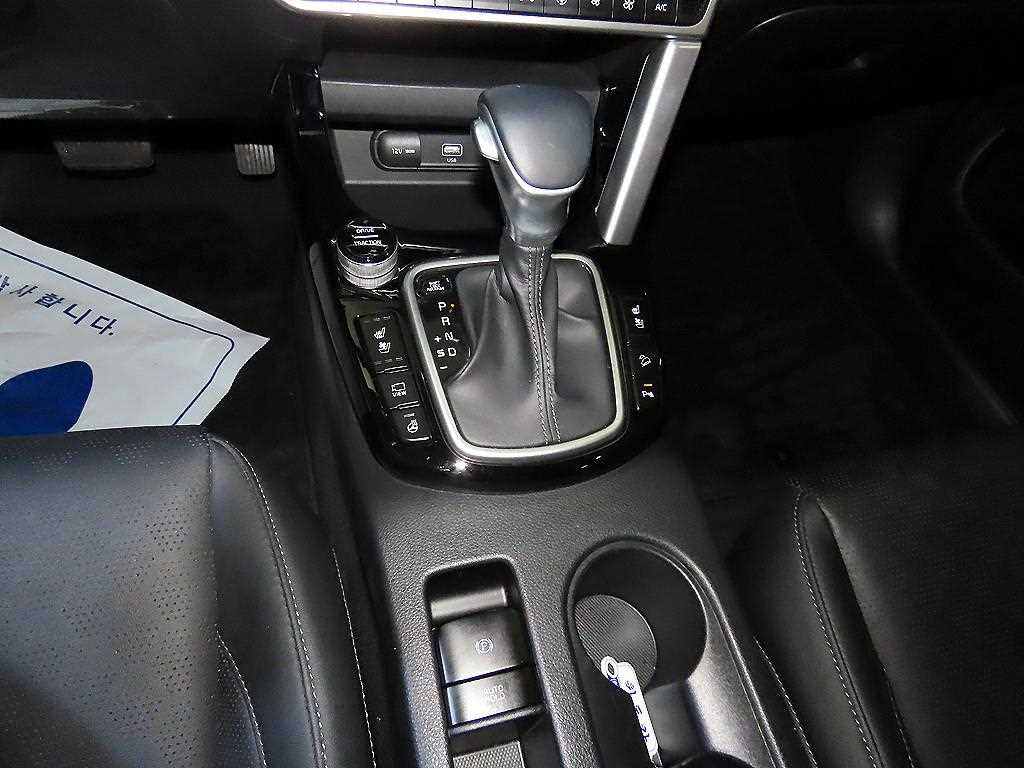 KIA Seltos - Vista 12