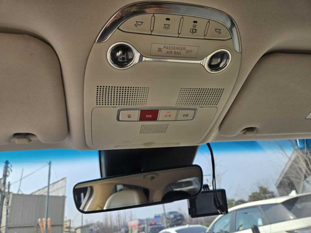 HYUNDAI Grandeur - Vista 11