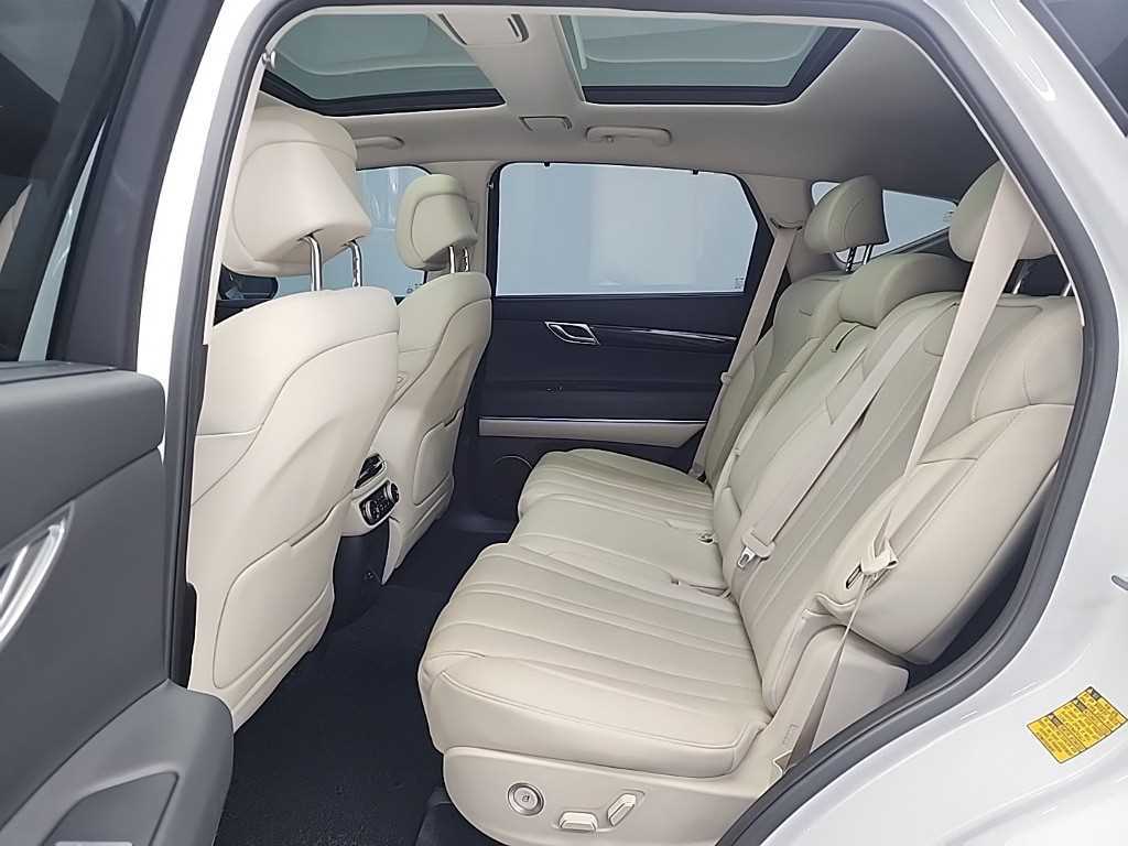 Genesis GV80 - Vista 11