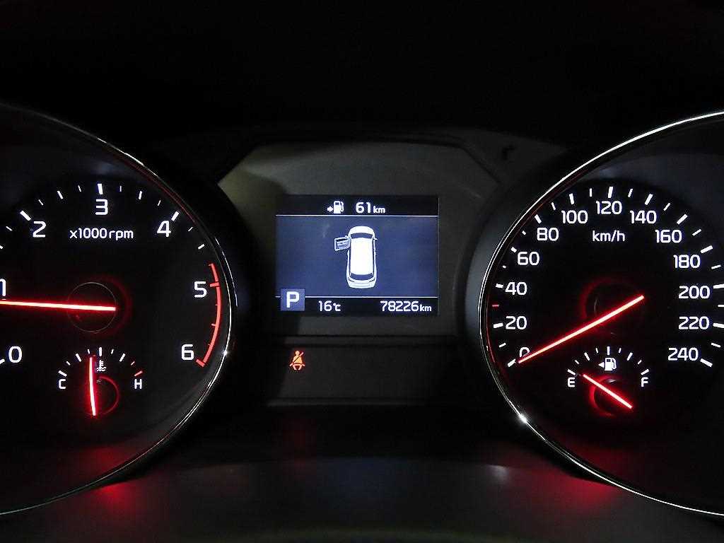 KIA Carnival - Vista 9