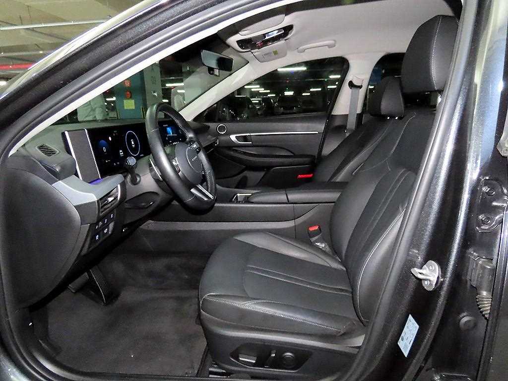 HYUNDAI Sonata - Vista 6