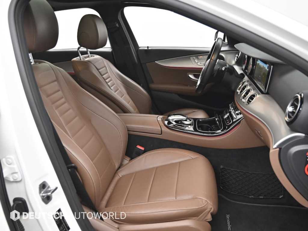 Mercedes Benz E class - Vista 10