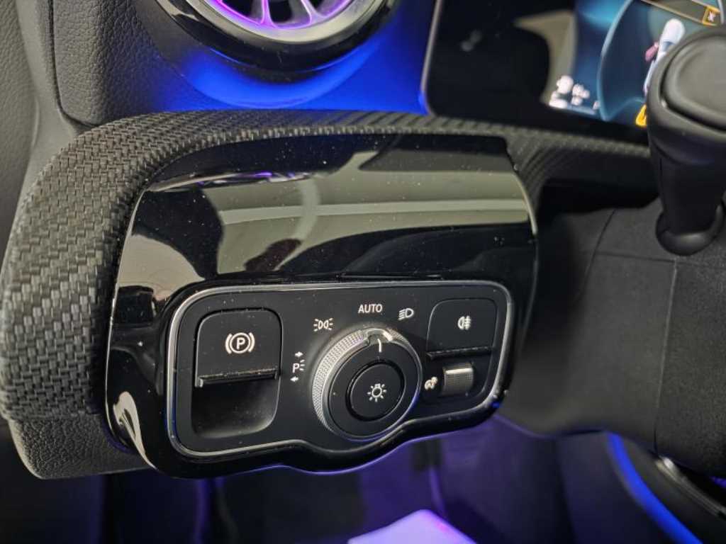 Mercedes Benz A Class - Vista 12