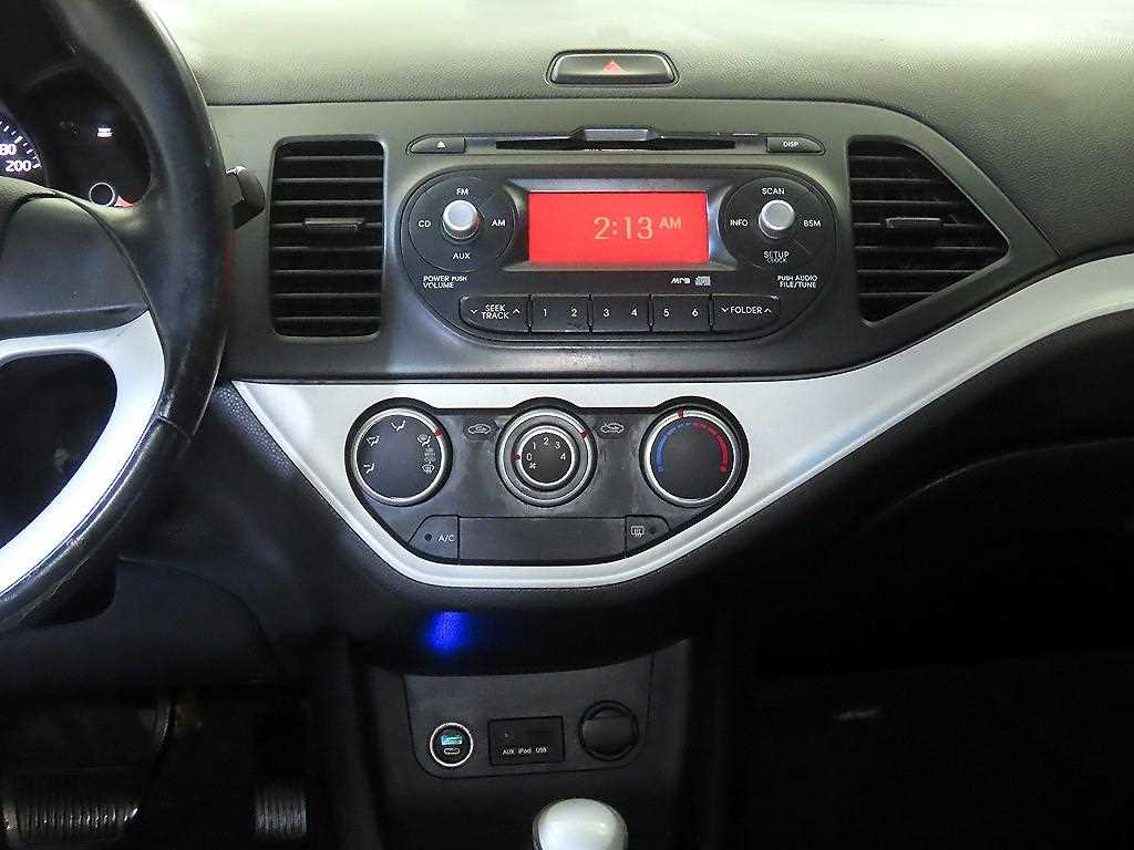 KIA Morning - Vista 11