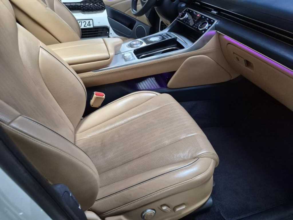 Genesis GV80 - Vista 12