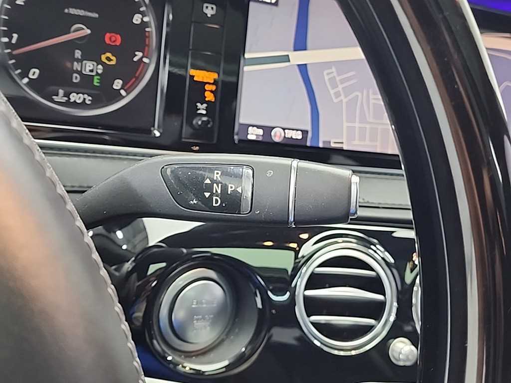 Mercedes Benz S Class - Vista 8