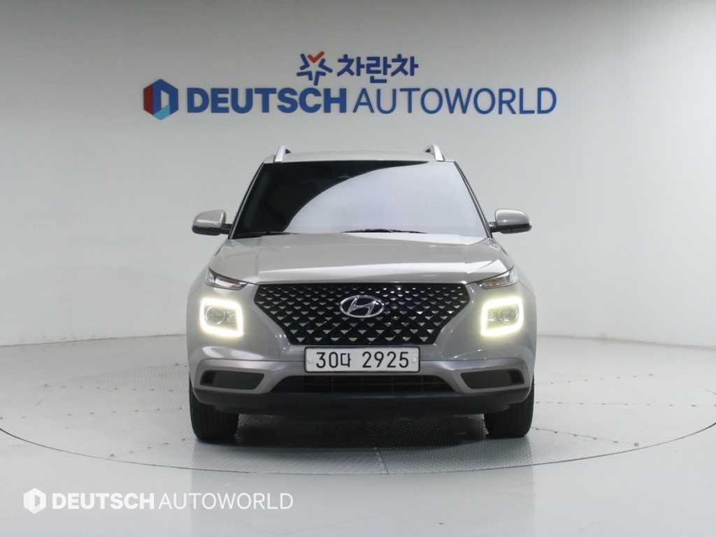HYUNDAI Venue - Vista 3