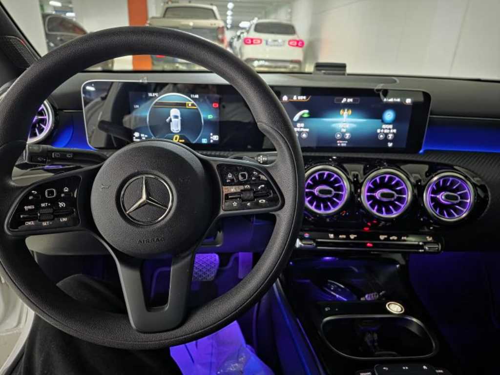 Mercedes Benz A Class - Vista 11