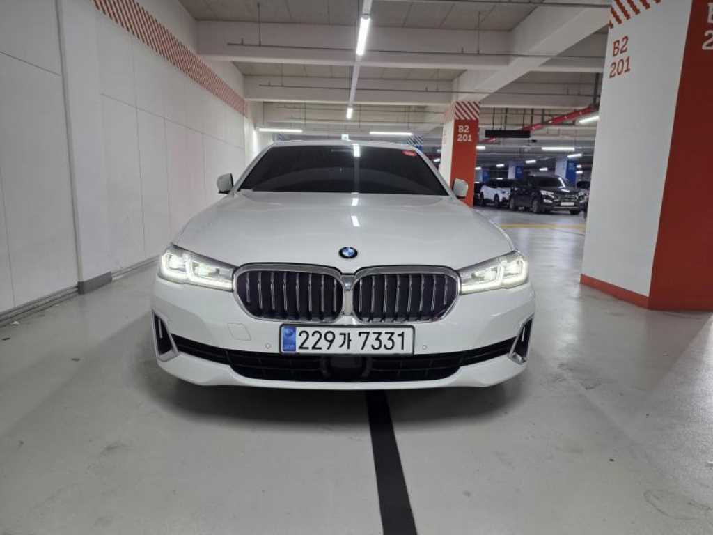 BMW 5 Series 2021 Blanco - Importación desde Corea - HF Imports Iquique - Foto 1