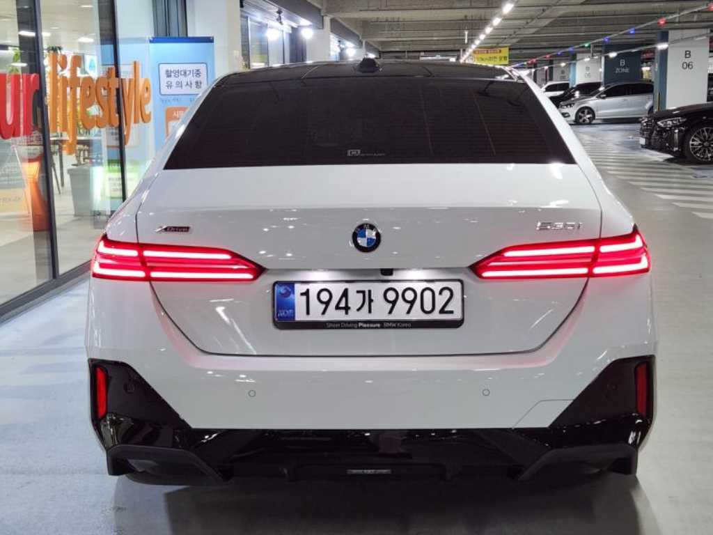 BMW 5 Series - Vista 5