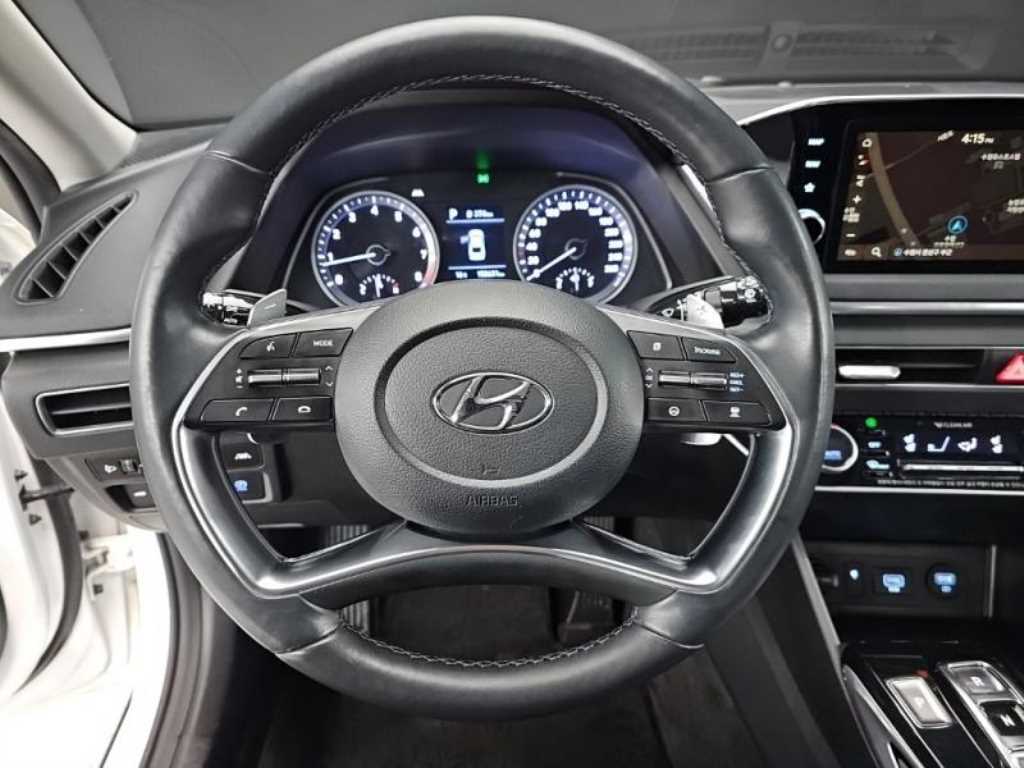 HYUNDAI Sonata - Vista 6