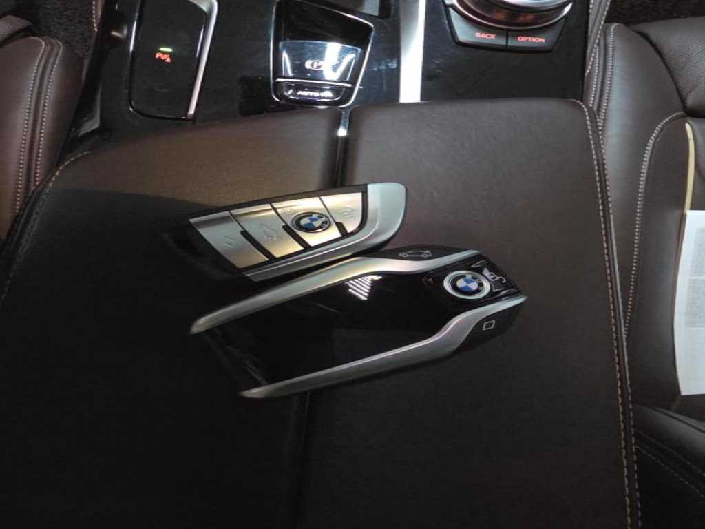 BMW 5 Series 2022 Azul - Importación desde Corea - HF Imports Iquique - Foto 15