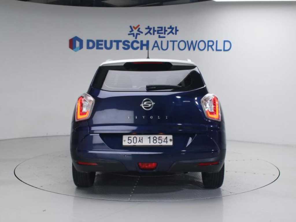 Ssangyong Tivoli - Vista 3