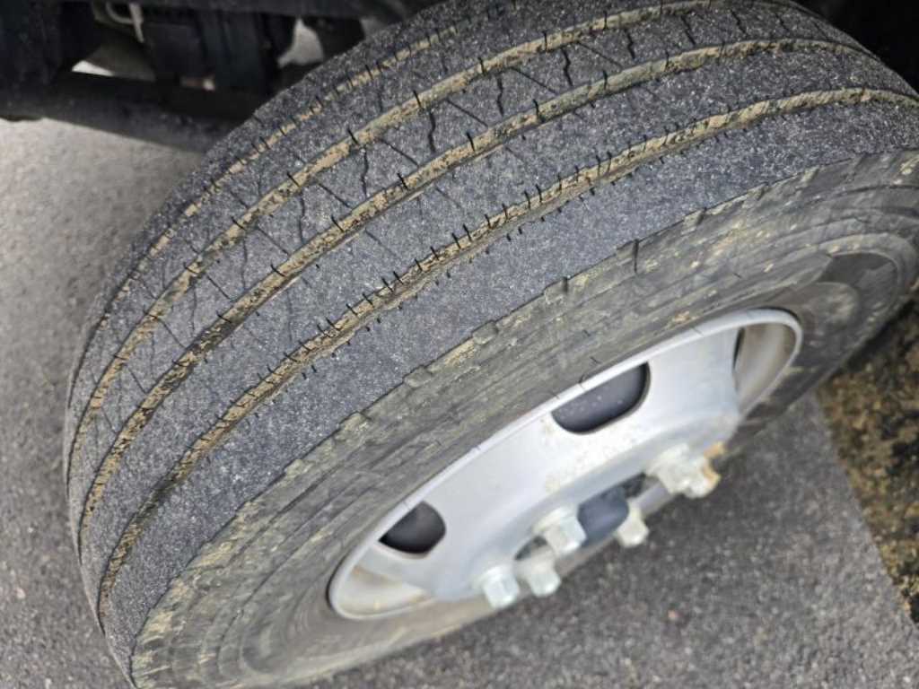 medium and large cargo Cargo 2022 Blanco - Importación desde Corea - HF Imports Iquique - Foto 13